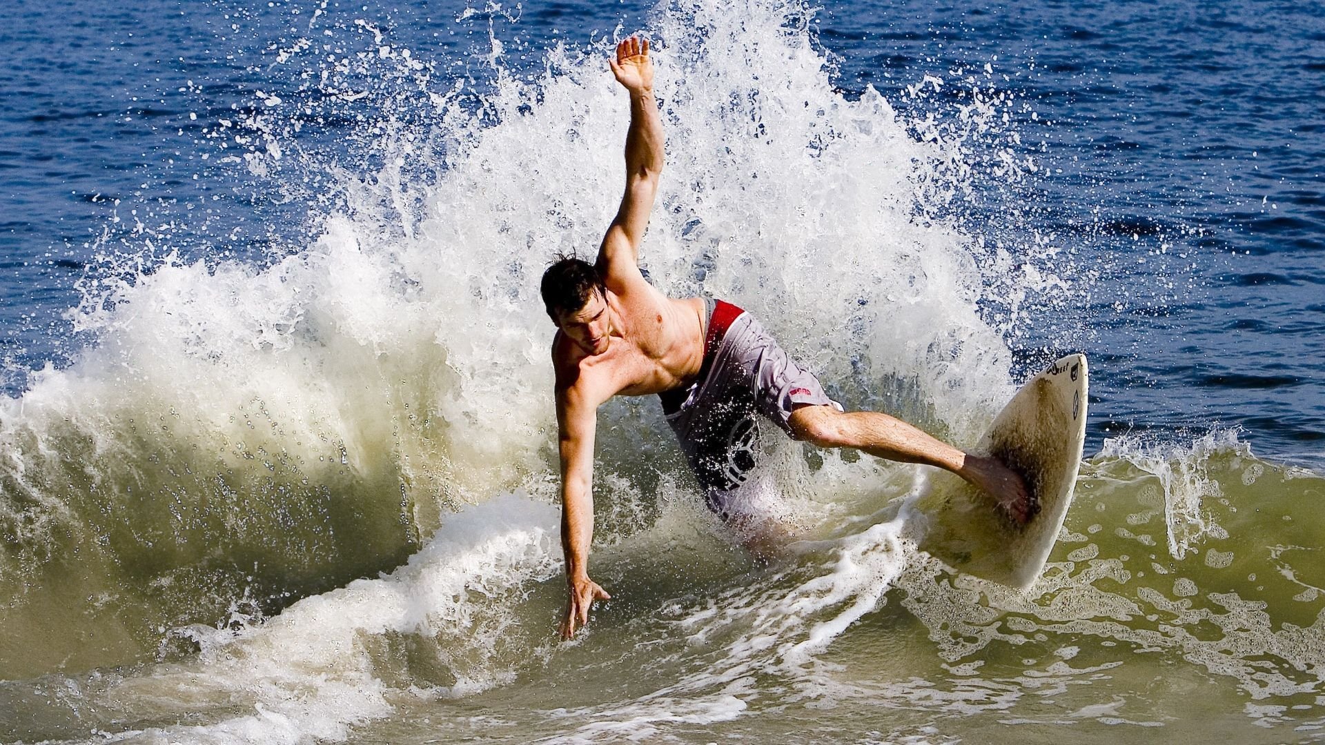 “青春梦想运动会”在南昌盛大启幕，推动青少年体育文化融合发展