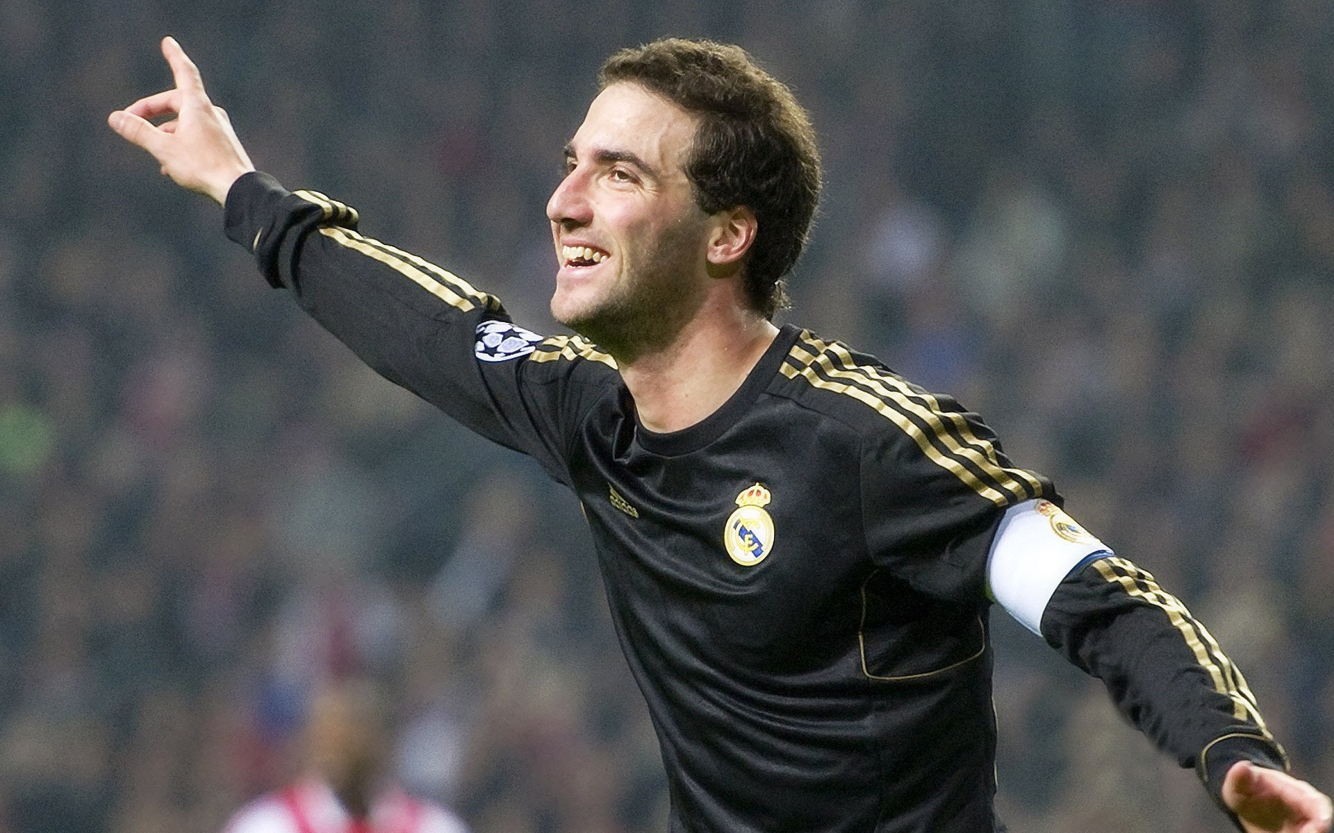 主场优势:球队如何利用主场气氛取胜,主场球队什么意思